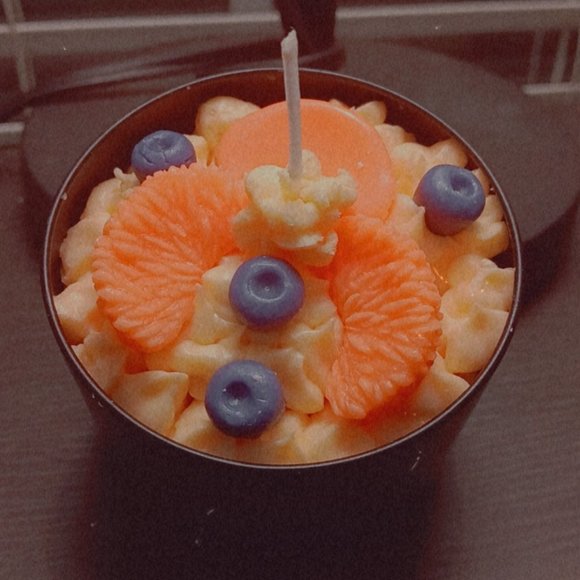 Peach Yogurt Scented Decorative Candle [8oz] - Picture 2 of 3